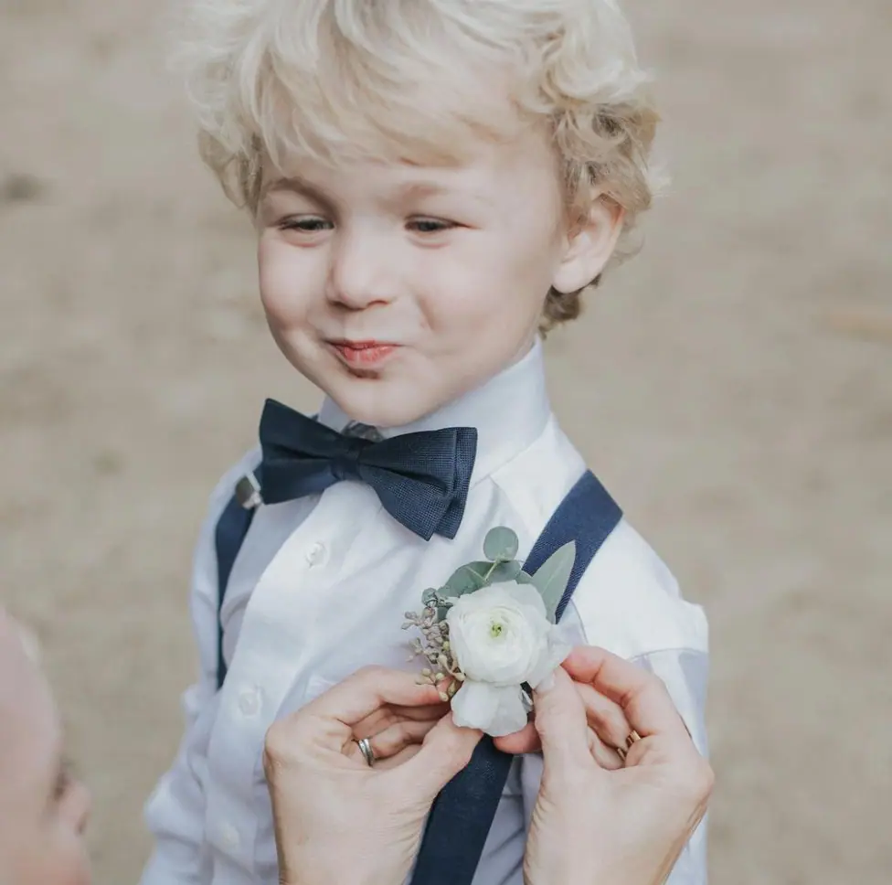 Floral design by Flowers by Laurel